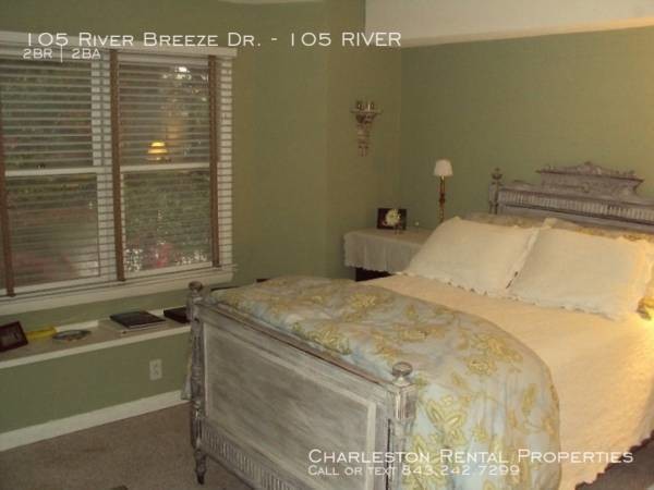 Building Photo - 105 River Breeze Dr