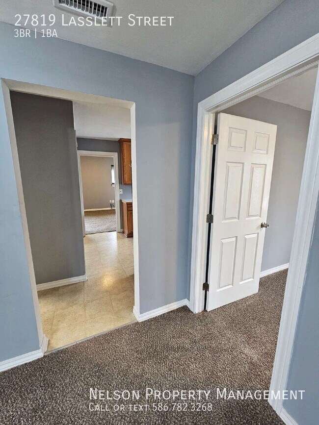 Building Photo - 27819 Lasslett St
