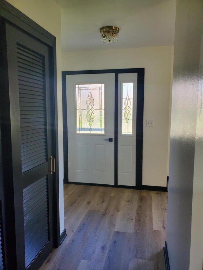 Foto del edificio - 18625 Lola Dr