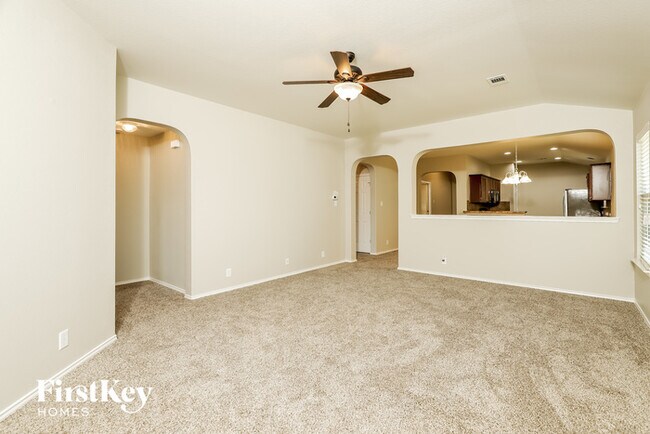 Building Photo - 232 Creekview Way