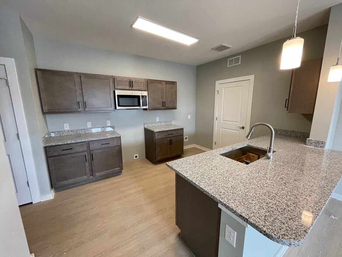 Ridgeview at Northgate Apartments 5067 Hixson Pike Chattanooga, TN