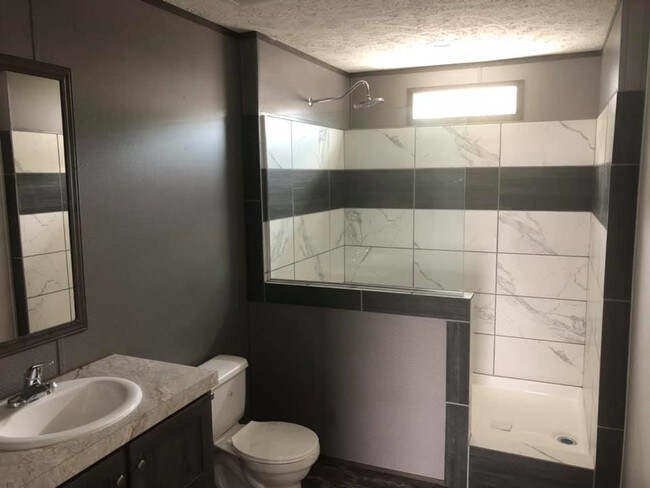 Building Photo - 174 Briar Patch Cir