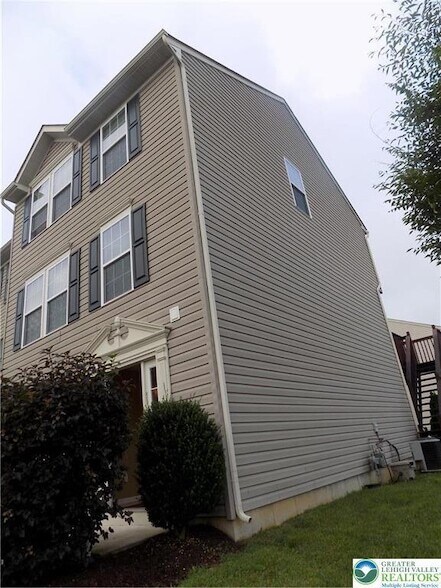 Foto del edificio - 1145 Sparrow Way