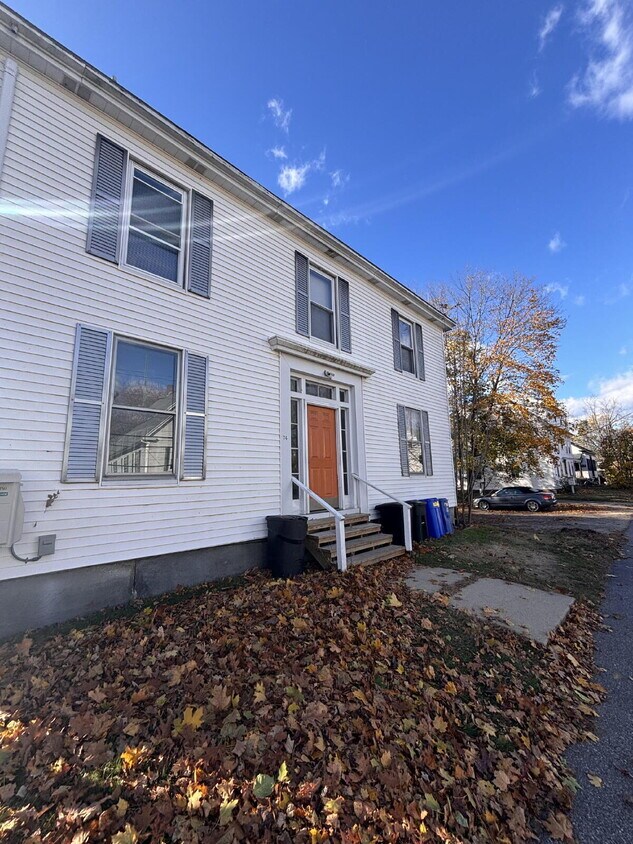 Foto principal - Quiet furnished walking to everything in B...