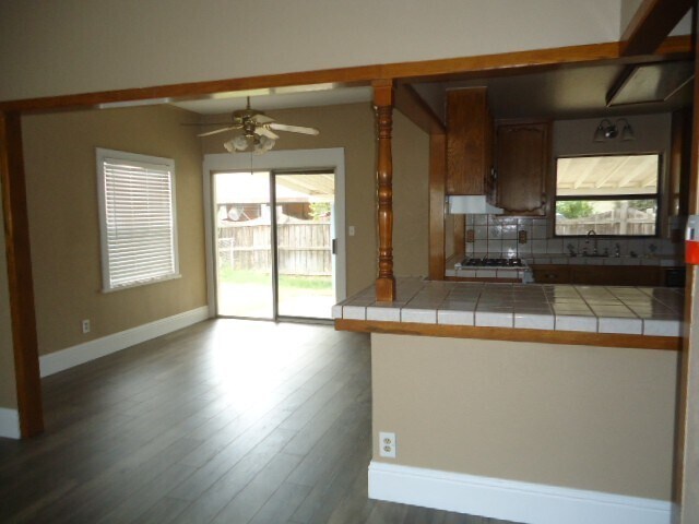 Building Photo - Tipton Properties