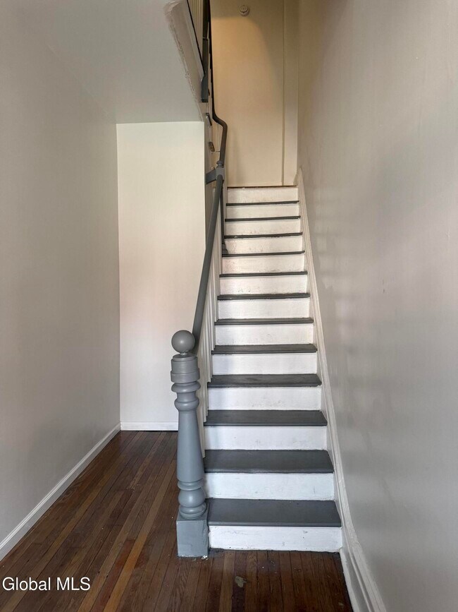 Foto del edificio - 346 Madison Ave