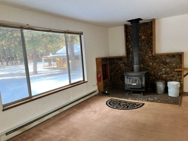 Building Photo - Cozy 3-Bedroom in Beautiful Tollgate!