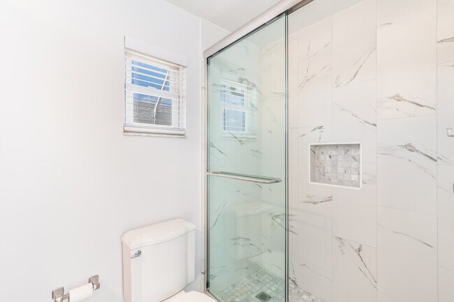 Foto del edificio - 798 93rd Ave N