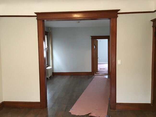 Building Photo - 44 Olive St