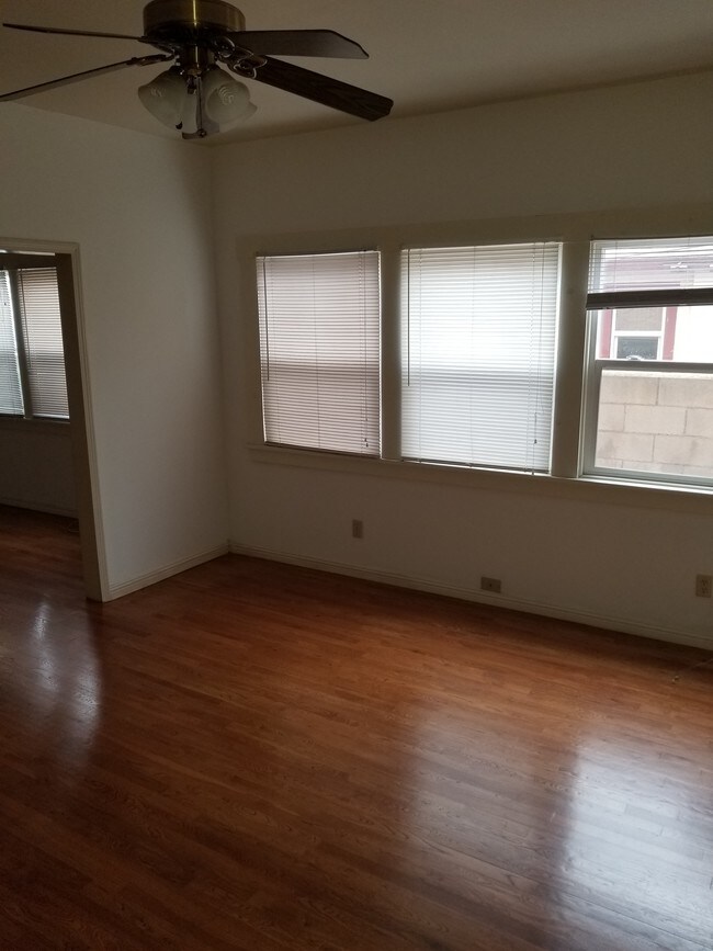 1635 S Burnside Ave Unit Burnside Fourplex, Los Angeles, CA 90019