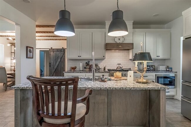 Building Photo - 2429 Rumble Ct