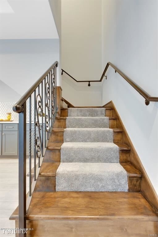 Building Photo - 3 br, 3.5 bath Townhome - 216 S 3rd Ave # A