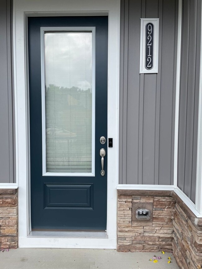 Building Photo - 9212 St Charles Cir