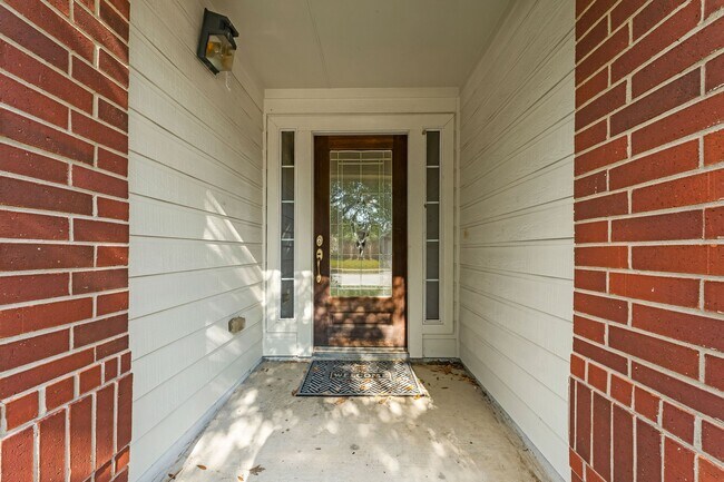 Building Photo - 30218 Deleon Fields Dr