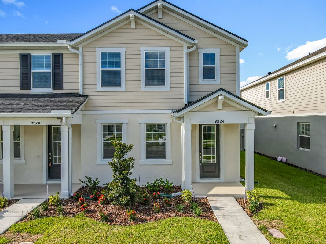 Foto principal - 9824 Walkway Dr