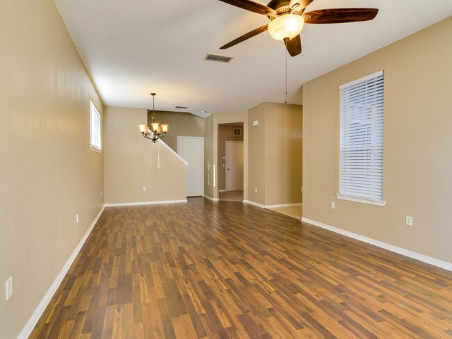 Building Photo - 4008 Alexander Palm Ct