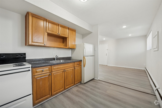 Building Photo - 1302 W Albanus St