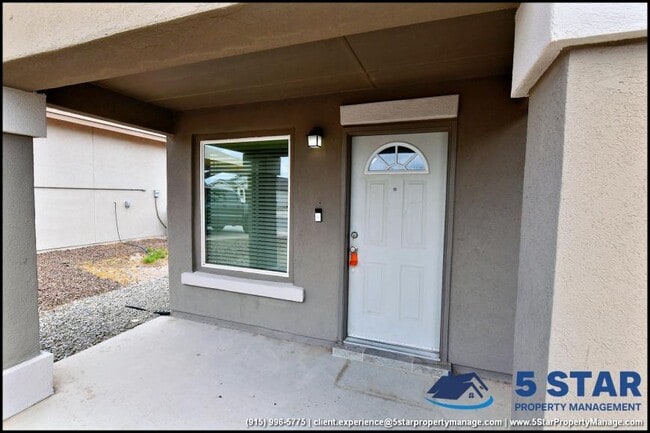 Building Photo - 4 bedroom in El Paso TX 79927
