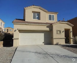Building Photo - 2319 Margarita Dr SE