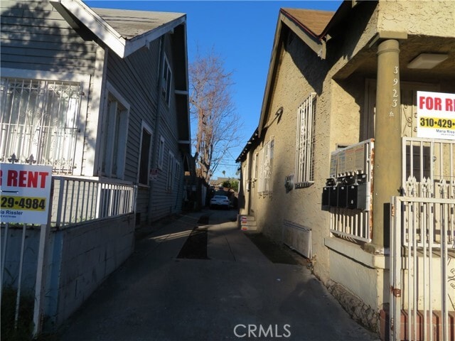 Foto del edificio - 3923 Normandie Ave