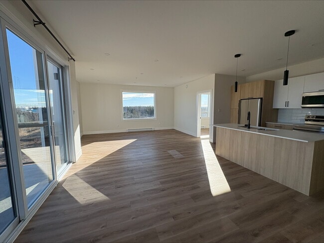 Building Photo - 1035 Melanson Rd