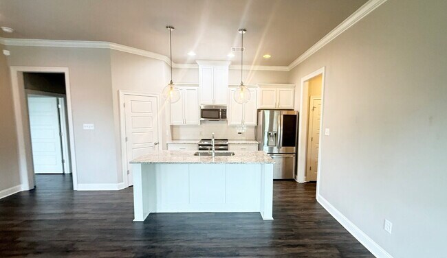 Foto del edificio - "Charming 3-Bed Townhouse Retreat with 2.5...