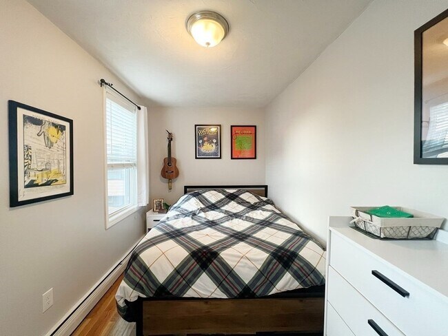 Foto del edificio - 126 Everett St