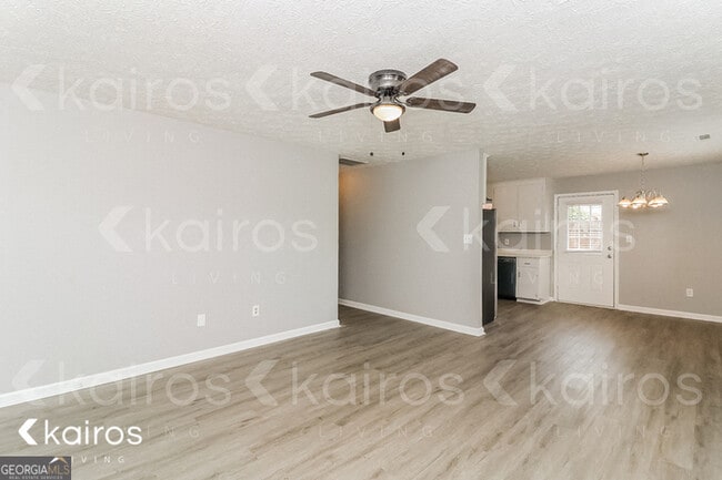 Foto del edificio - 210 Deer Pkwy