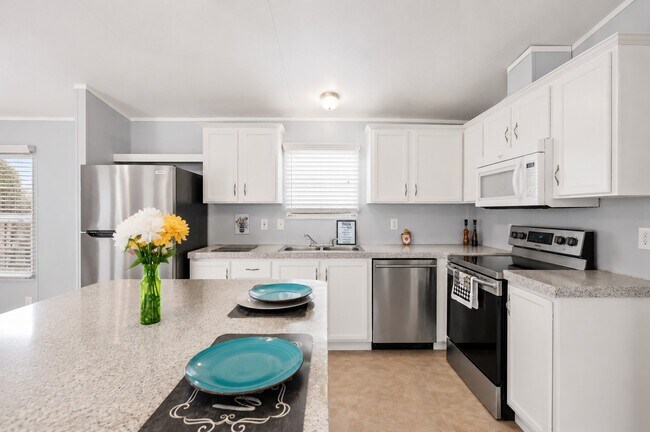 Building Photo - 12701 Paradise View Ct W