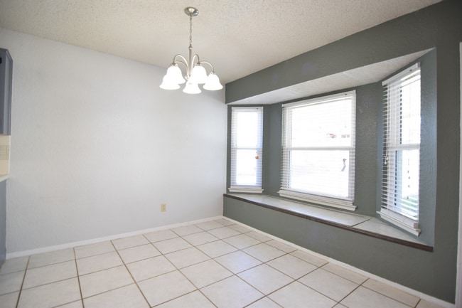 Building Photo - 107 Margarita Dr
