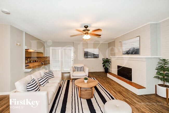 Foto del edificio - 1020 Mary Dr