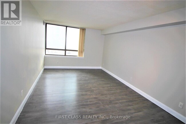 Building Photo - 25-325 Bamburgh Cir