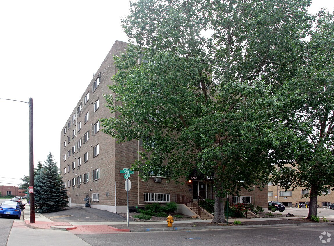Foto principal - Summit Apartments