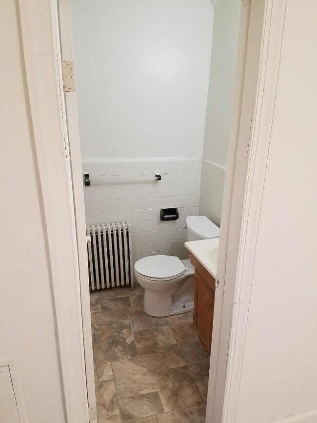 Foto del edificio - 4932 Nash St NE