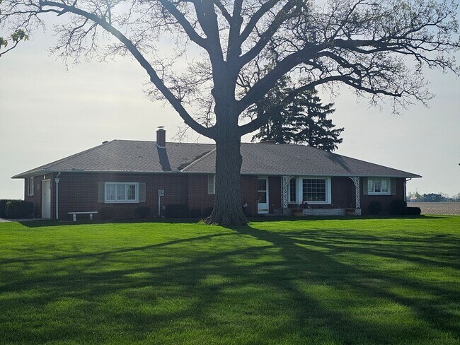 Foto del edificio - Country Setting, Sprawling Ranch