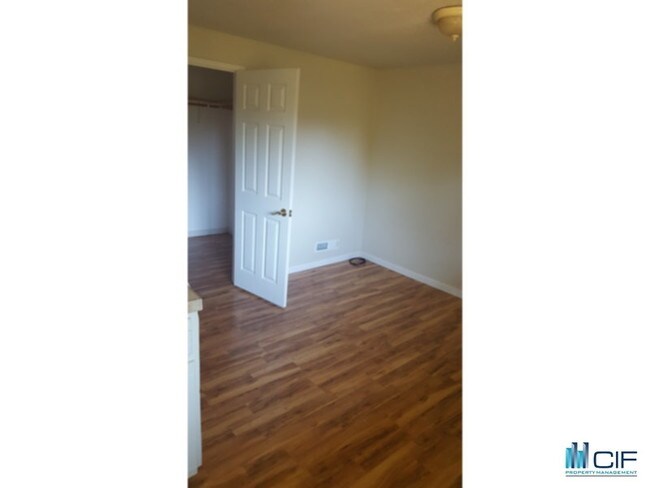 Foto del edificio - 3590 Redwood Dr
