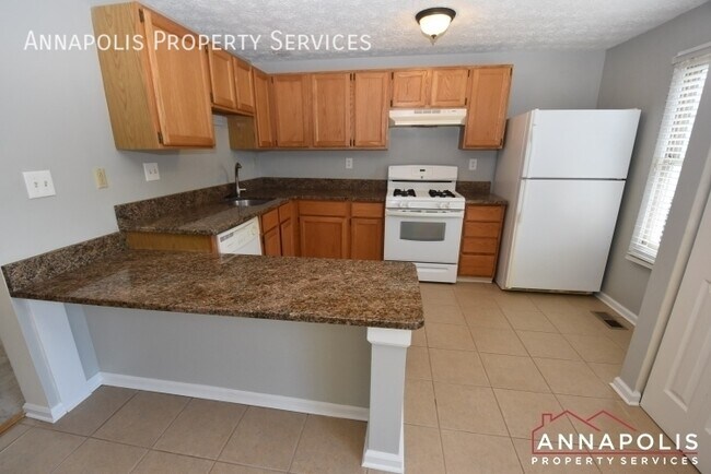 Foto del edificio - 2447 Warm Spring Way