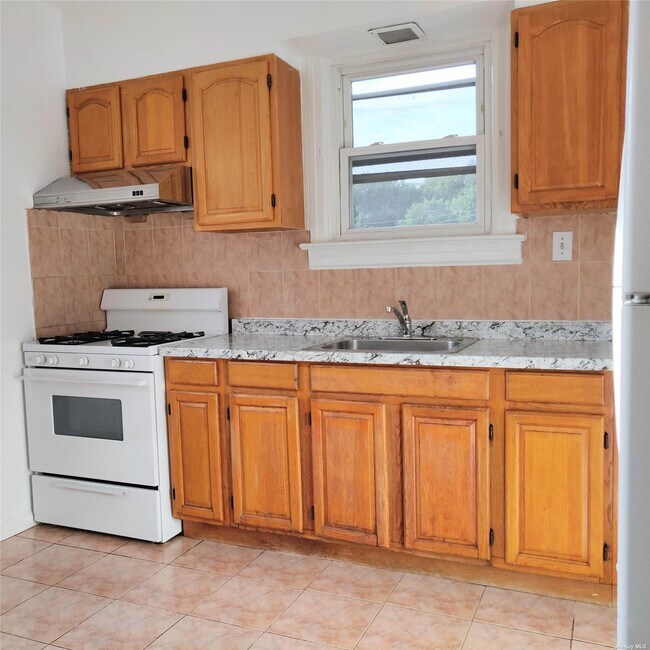 Foto del edificio - 57-30 162nd St