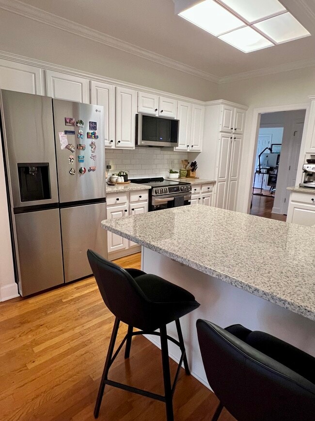 Building Photo - 7064 Brigade Ct