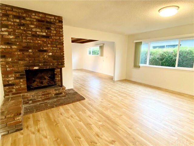 Building Photo - 21212 Mariposa Ave