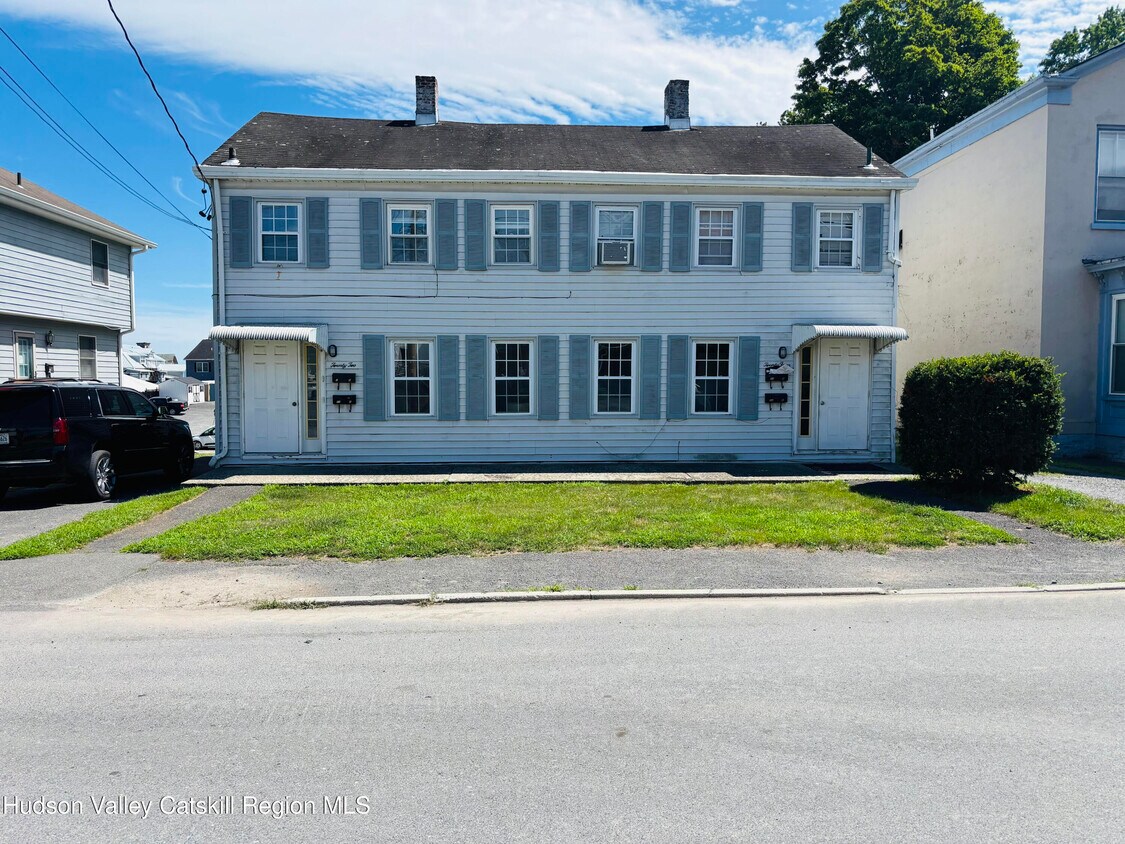 Foto principal - 22-24-24 Jane St