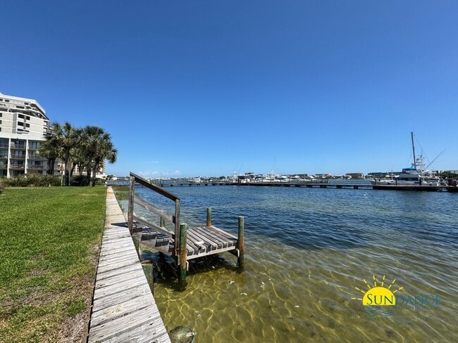 Building Photo - Fully Furnished Condo Unit in Fort Walton Beach!