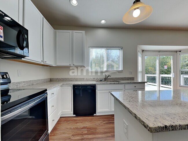 Building Photo - 1067 Carrington Pl