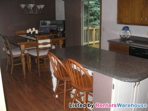 Foto del edificio - 1432 Pioneer Ct