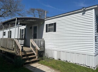 Building Photo - 52 Heritage Pk