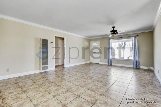 Foto del edificio - 4195 Brookside Dr