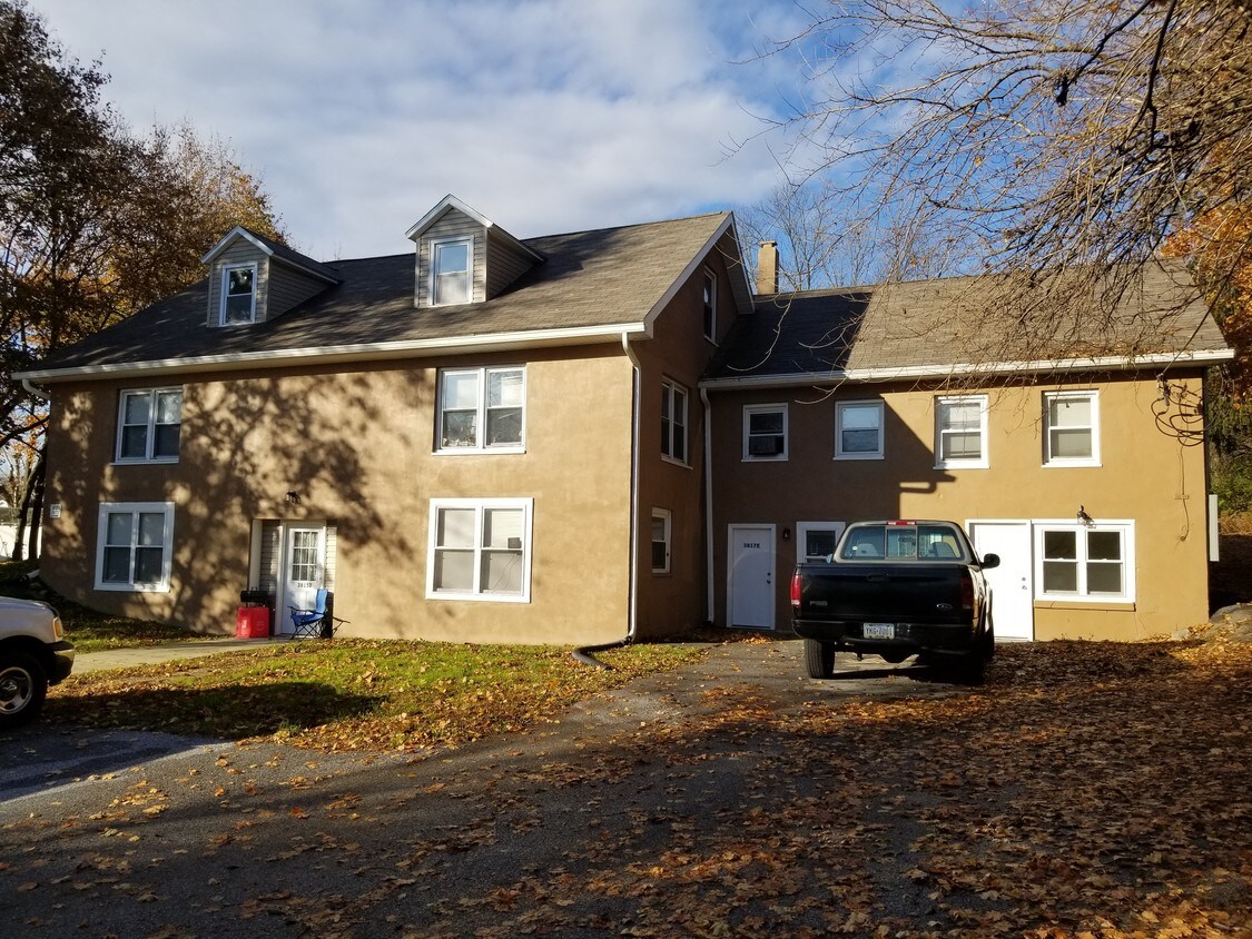 3809 Humpton Rd, Downingtown, PA 19335 Apartments in Downingtown, PA