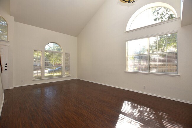 Foto del edificio - 4BR Cat Hollow Rental | Fenced Yard | Round Rock ISD