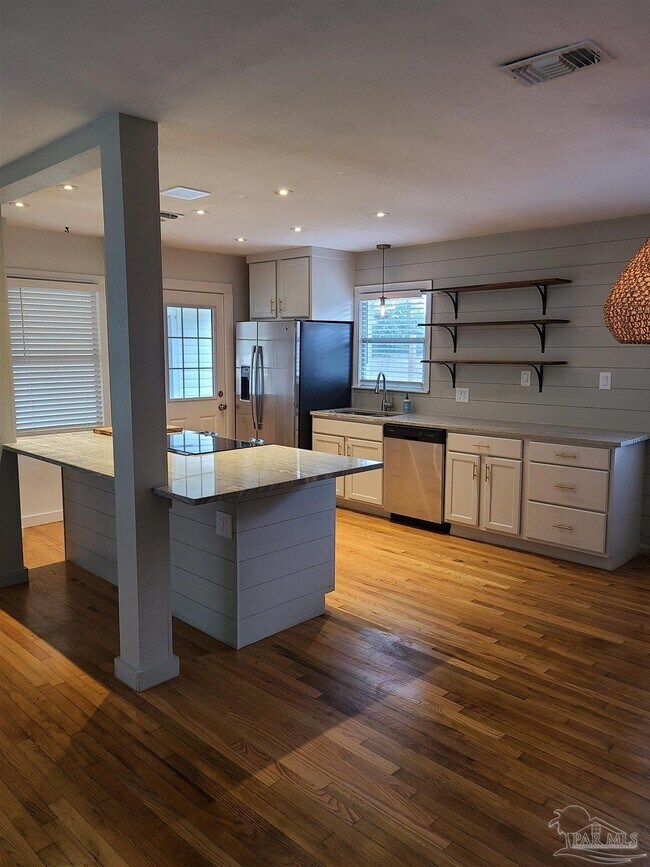 Foto del edificio - 3706 N 12th Ave