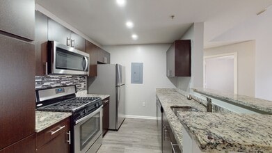 Interior Photo - 14 North